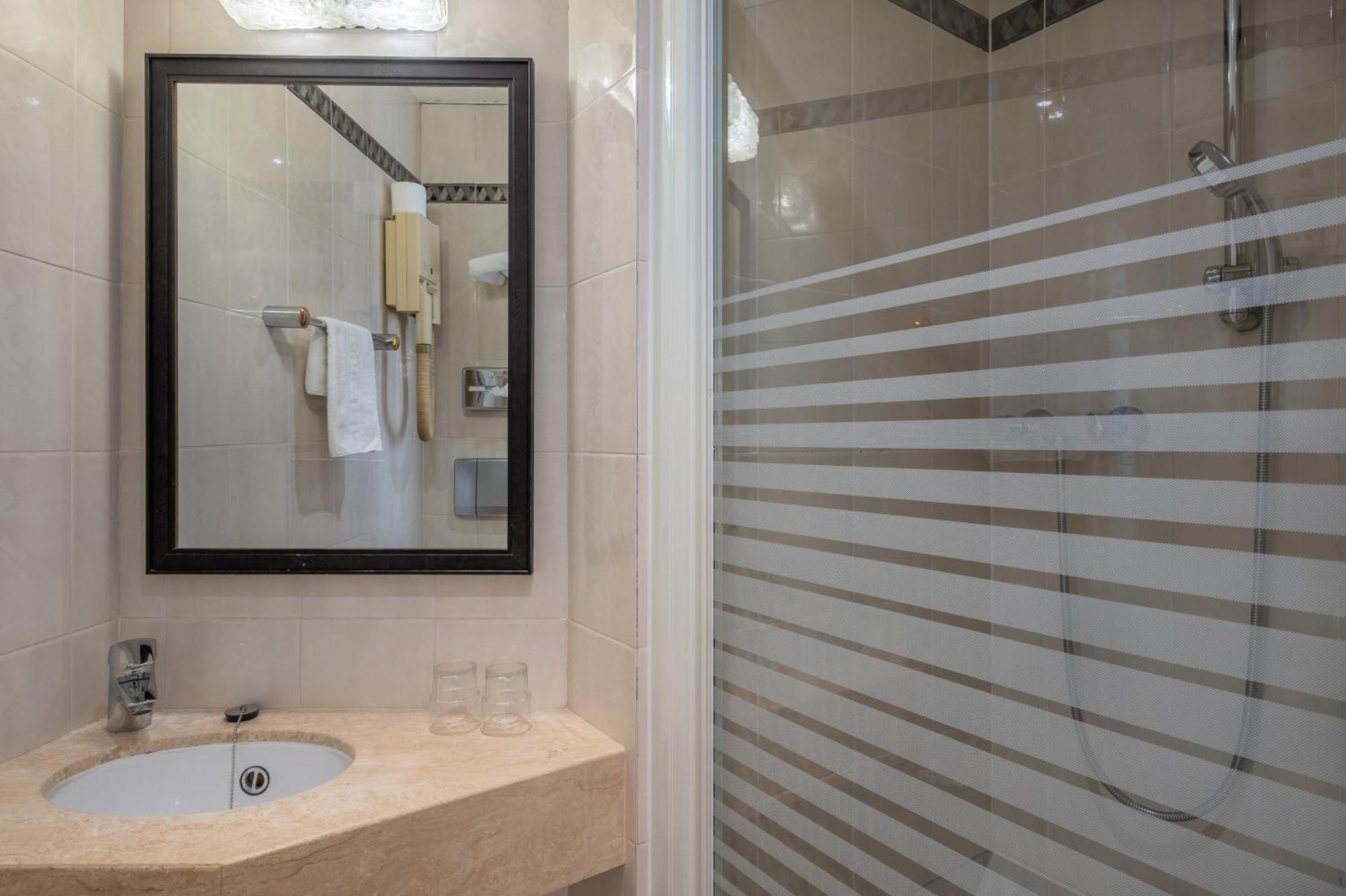 Hotel London Παρίσι Εξωτερικό φωτογραφία